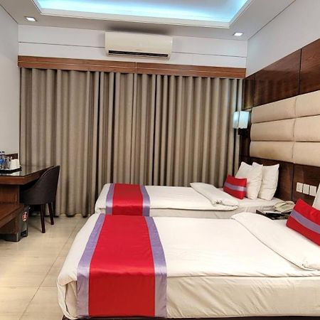 White Palace Hotel Dhaka Exterior photo