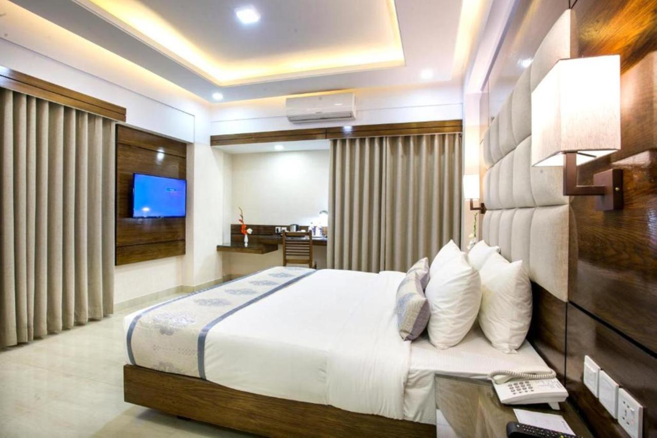 White Palace Hotel Dhaka Exterior photo