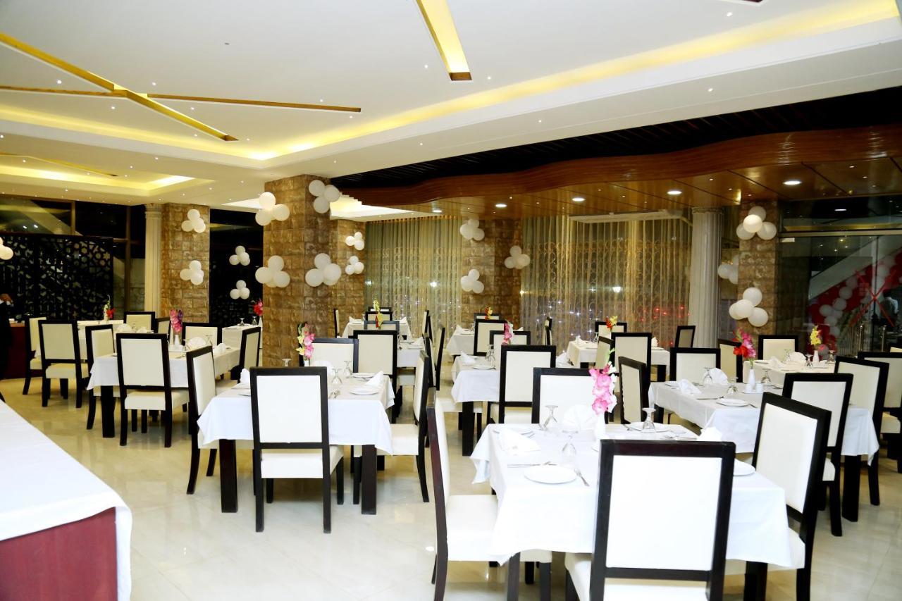 White Palace Hotel Dhaka Exterior photo
